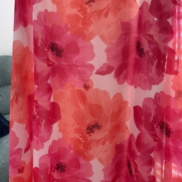 Vibrant Maxi dress - Picture 2 of 7